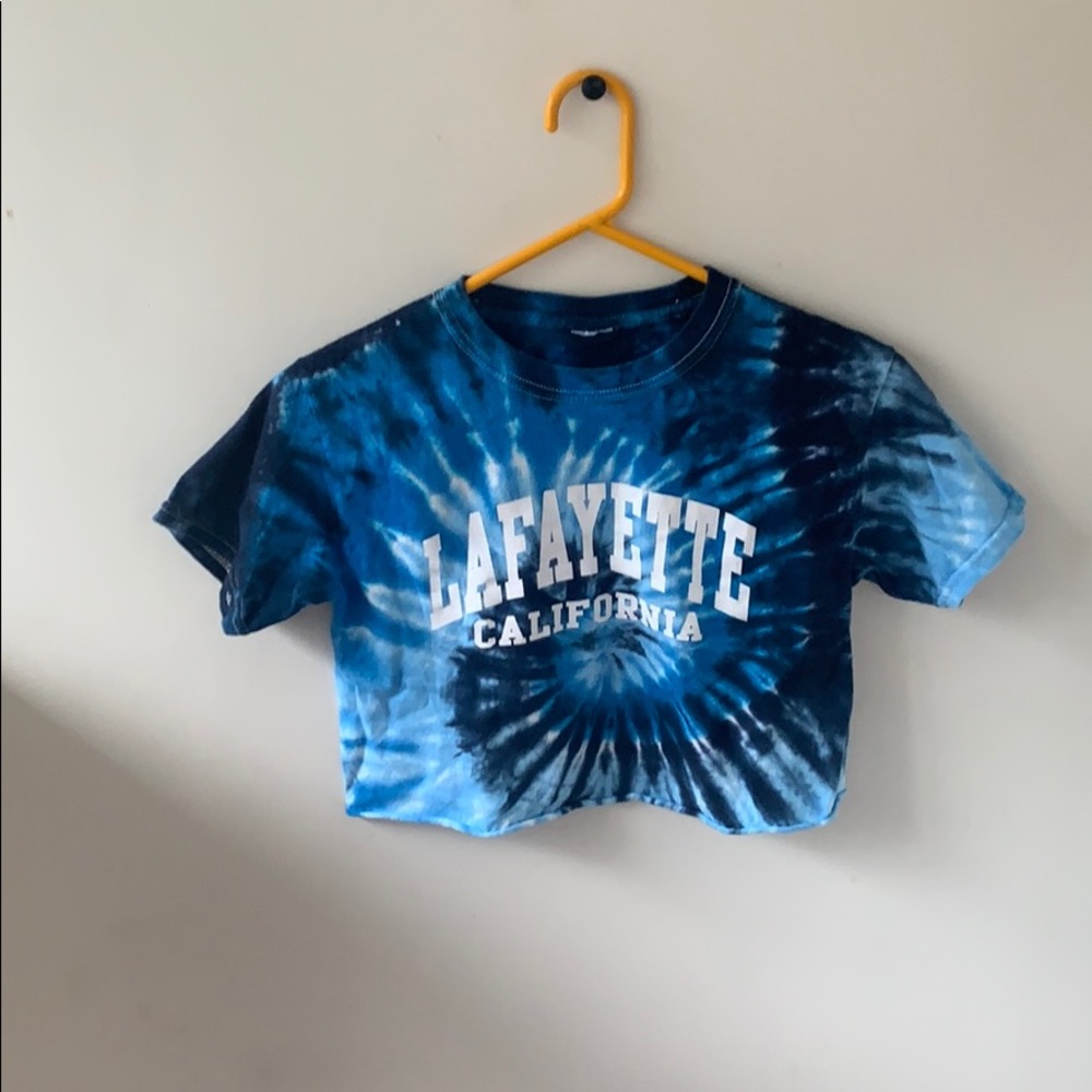 Cropped Blue and Black Tie Die Shirt